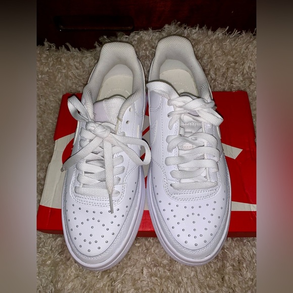 Nike Women's Court Vision Alta Leather Platform Casual Sneakers (6.5; White) - Picture 8 of 11